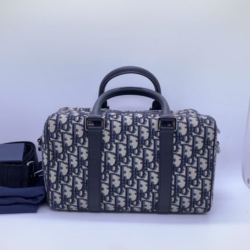 Dior迪奧 Lingot26波士頓老花手提單肩包,男女同款 上身超級帥氣,尺寸26x16×14.5-4