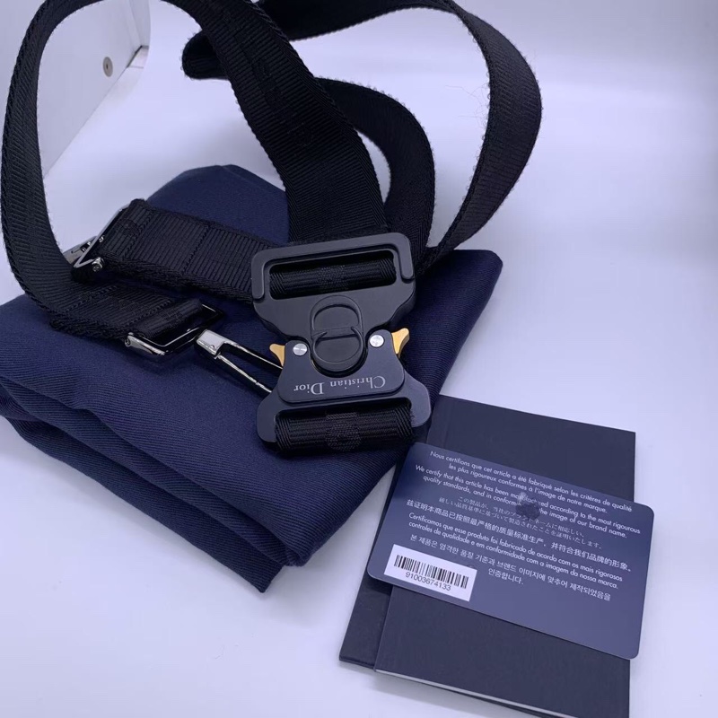 Dior迪奧 Lingot26波士頓老花手提單肩包,男女同款 上身超級帥氣,尺寸26x16×14.5-7