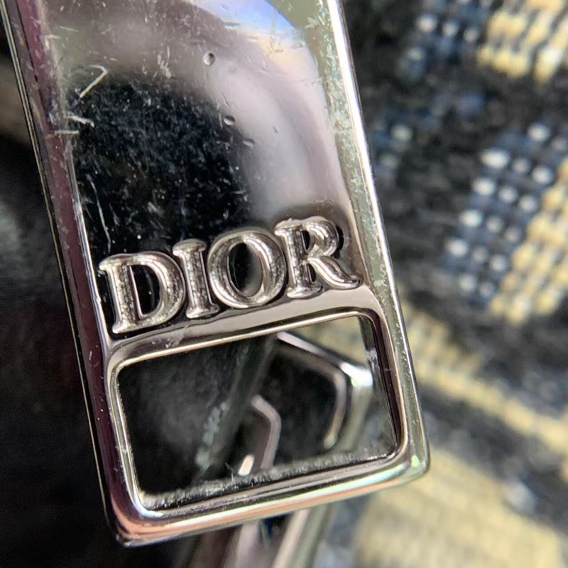 Dior迪奧 Lingot26波士頓老花手提單肩包,男女同款 上身超級帥氣,尺寸26x16×14.5-10