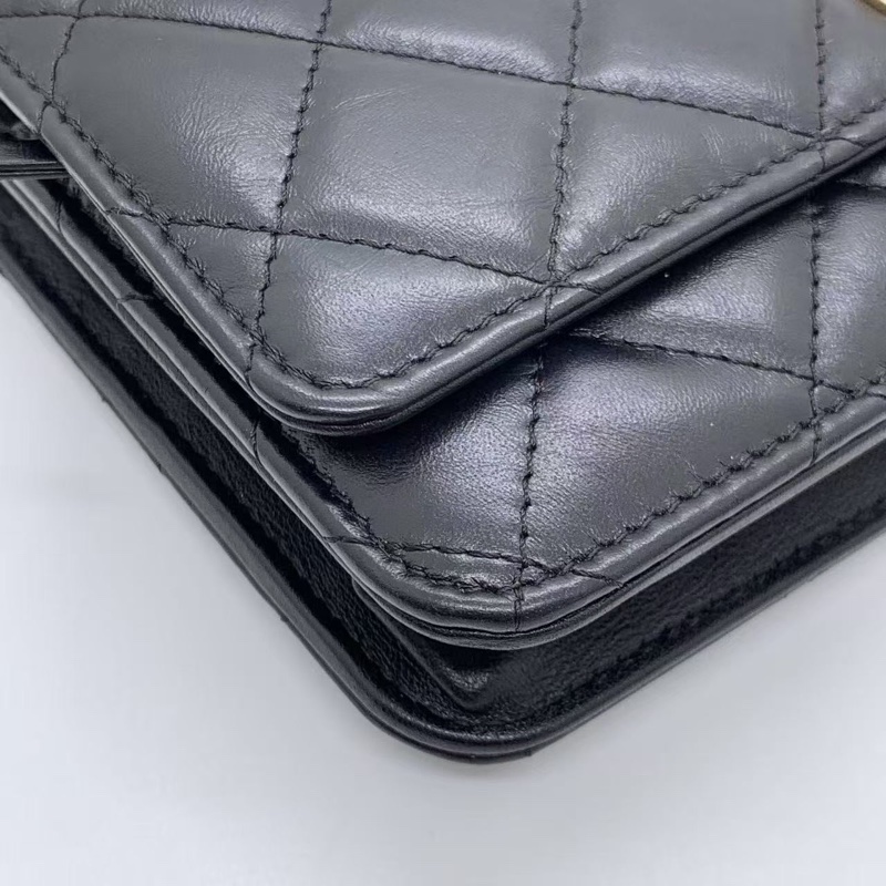 二手Chanel香奈兒Woc2.55徽章限量款鏈條包,鐳射26開-4