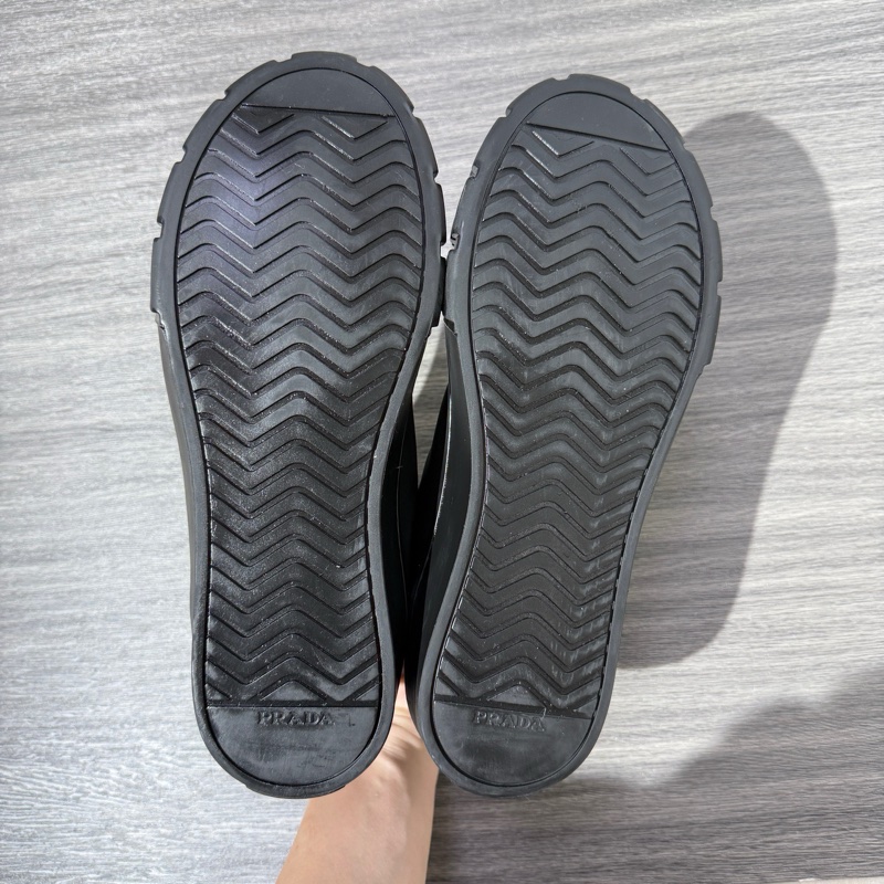 PRADA普拉達 Wheel CASSETTA 帆布 圓頭系帶 高幫 時尚板鞋 男款 黑 41.5碼-8