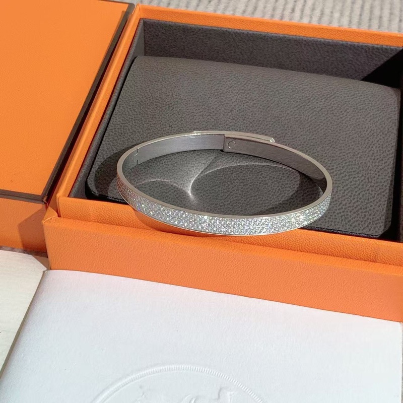 Hermes愛馬仕Kelly白金滿鑽手鐲st 中號，2021購入-3