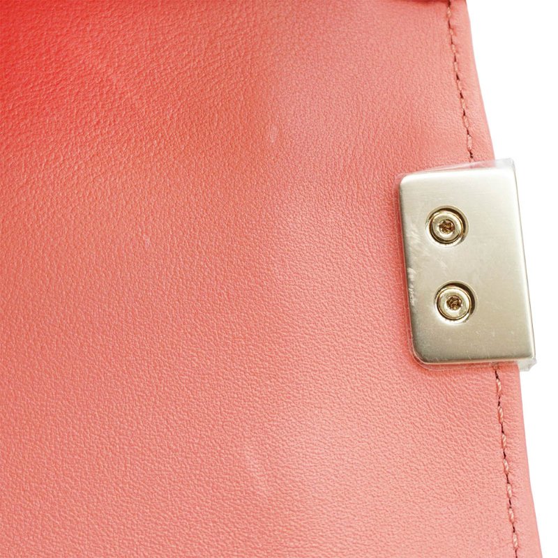 Chanel 展示品 Boy 菱格紋粒紋牛皮淡金釦斜背包-25cm(A67086-粉橘)-6