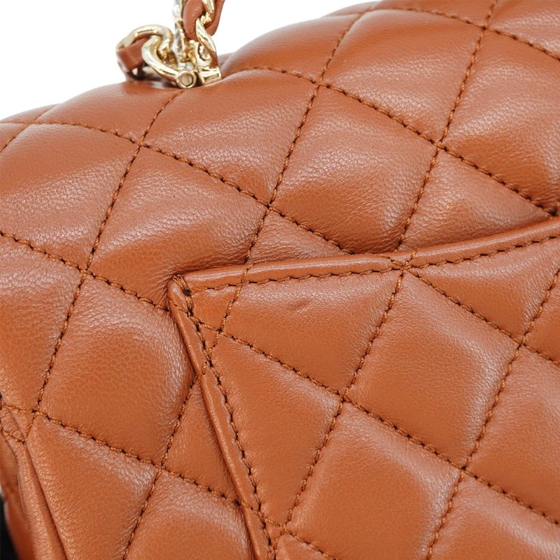 Chanel 展示品 Handle 20 菱格羊皮水鑽手把淡金鍊斜背包(焦糖色)-6