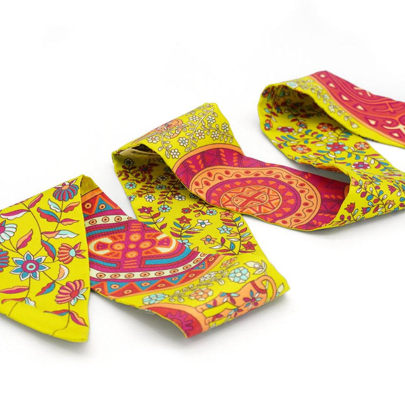 Hermes 黃底花草動物園 Twilly 絲巾(螢光黃/藍/紅)-1