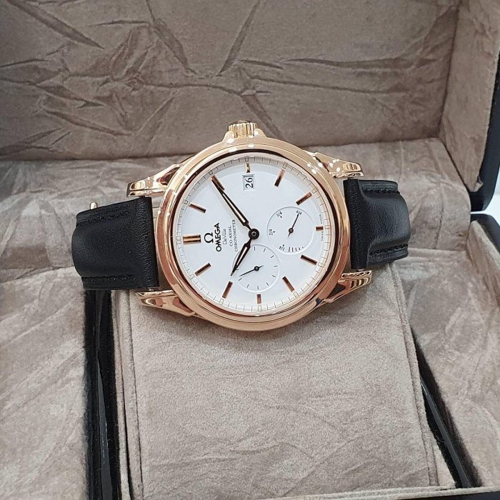 【大眾名錶】OMEGA歐米茄 4652.20.32 碟飛系列 白面 同軸擒縱 動力儲存 日期窗/動能顯示 底蓋裸空 G212-1