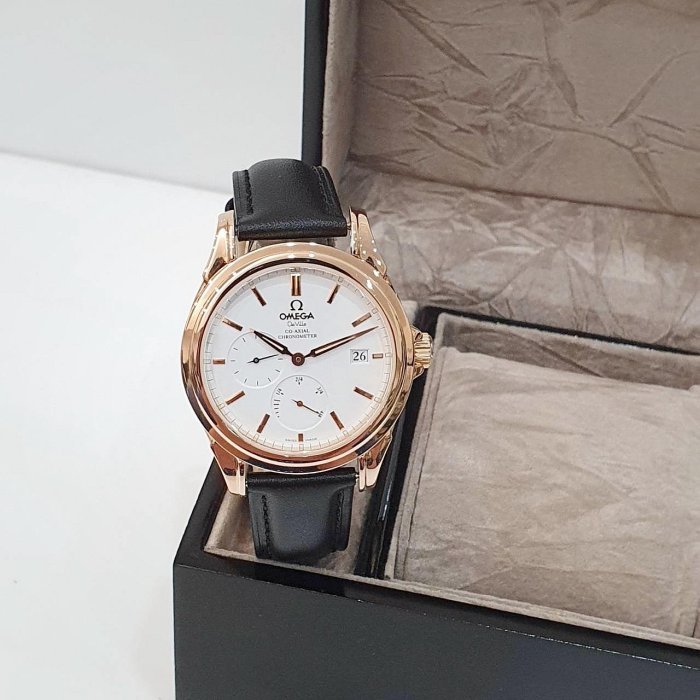 【大眾名錶】OMEGA歐米茄 4652.20.32 碟飛系列 白面 同軸擒縱 動力儲存 日期窗/動能顯示 底蓋裸空 G212-2