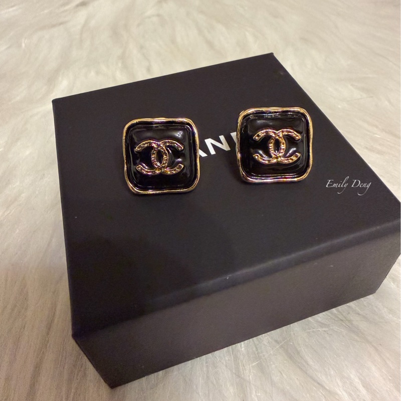Chanel 黑色方糖耳環-2