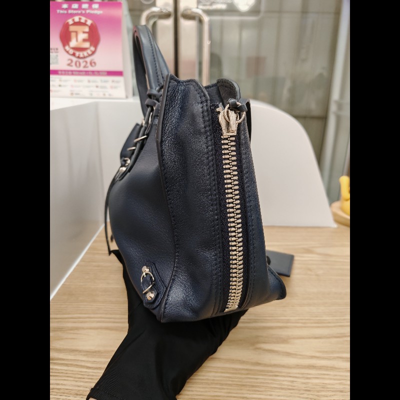 Balenciaga 2 ways tote-2