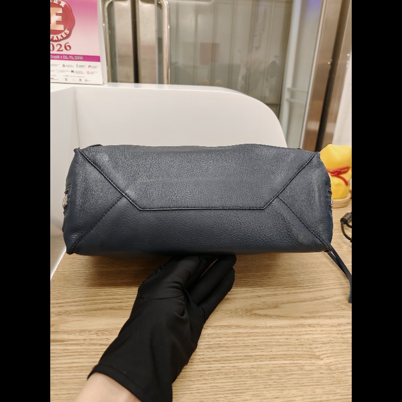 Balenciaga 2 ways tote-6