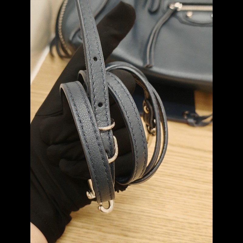 Balenciaga 2 ways tote-19