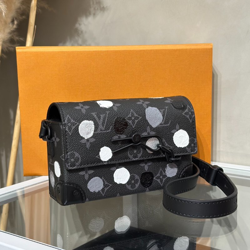 LOUIS VUITTON X 草間彌生聯名款Steamer斜背包-2