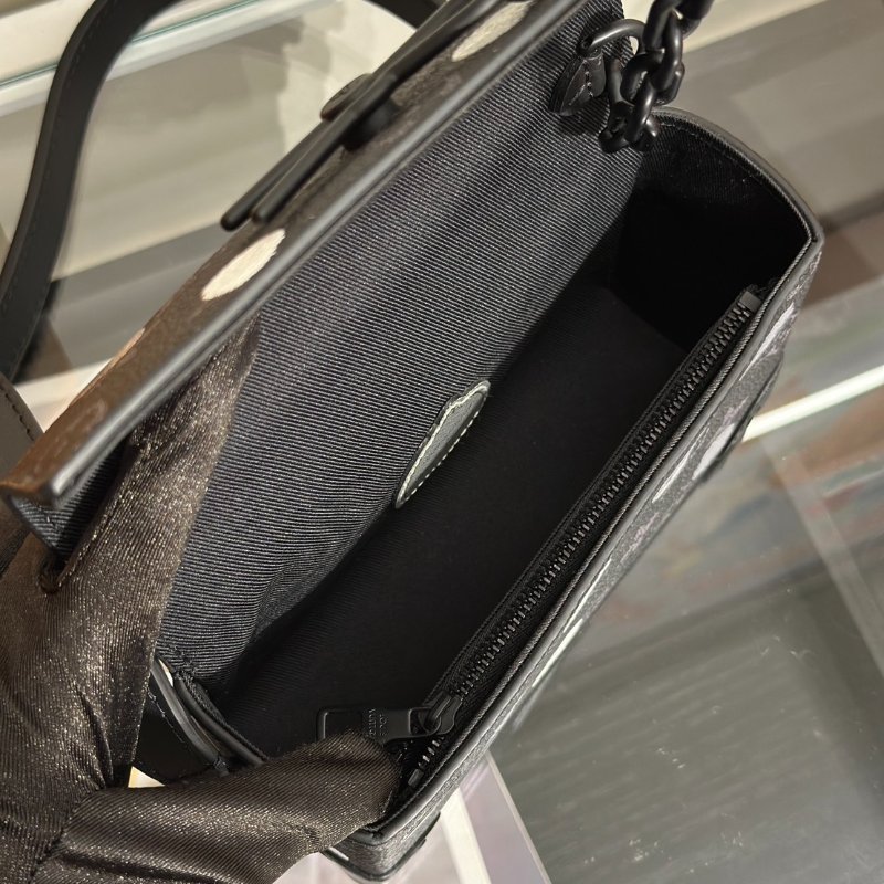 LOUIS VUITTON X 草間彌生聯名款Steamer斜背包-6