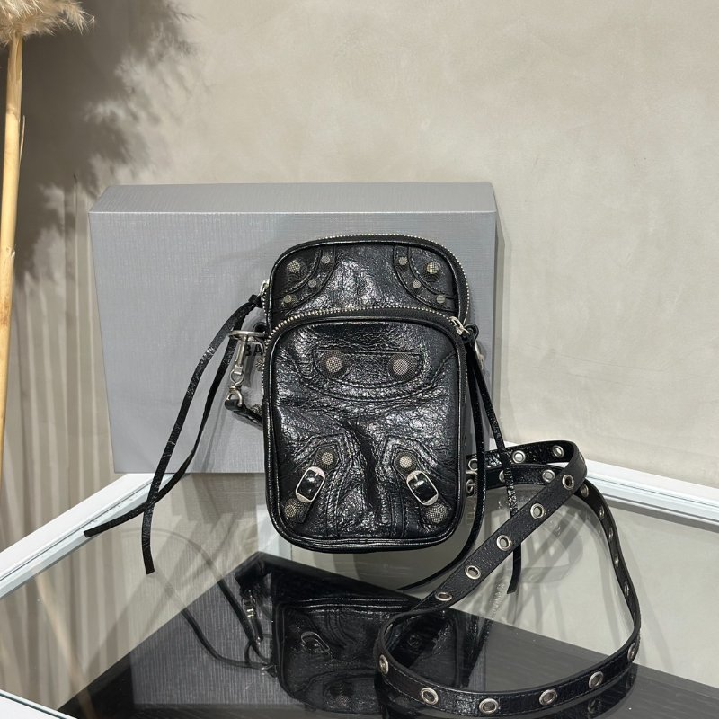 Balenciaga Le cagole斜背小包-0