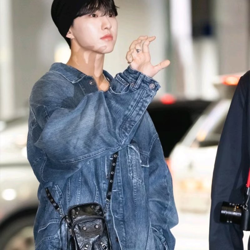 Balenciaga Le cagole斜背小包-1