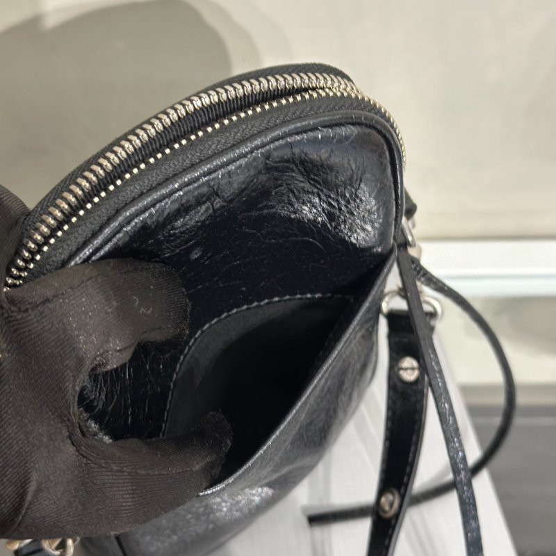 Balenciaga Le cagole斜背小包-8