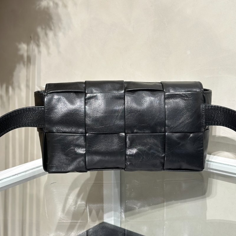 BOTTEGA VENETA Cassette經典編織包 - 8格黑-2
