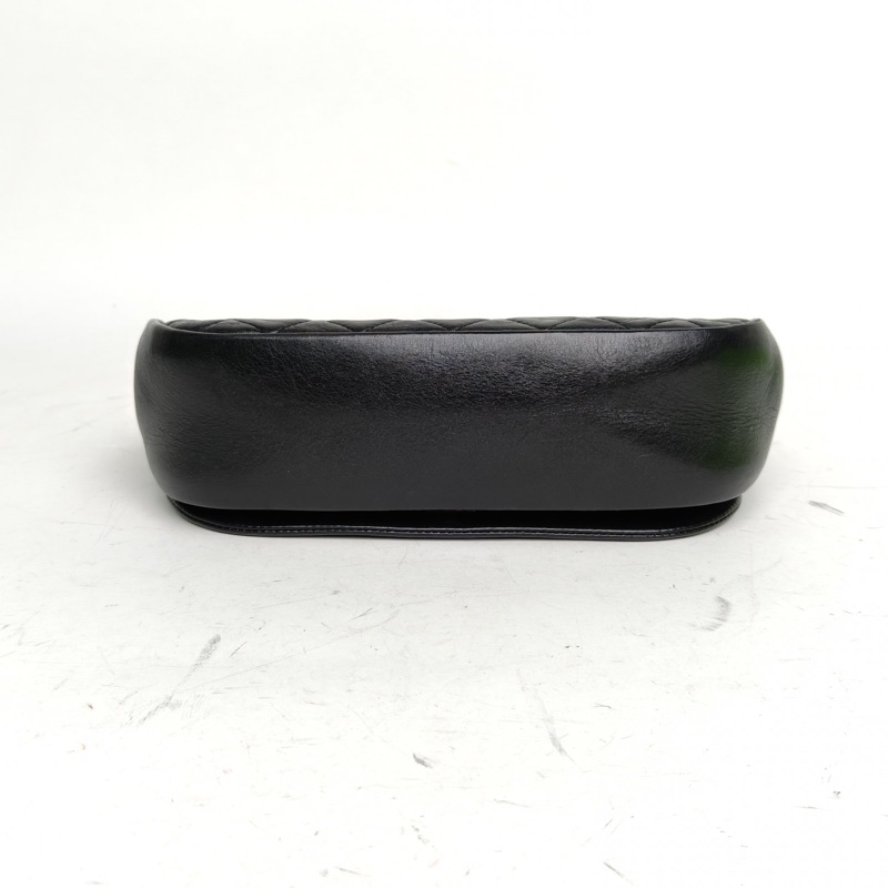 CHANEL 黑白羊皮25開金扣熊貓配色馬鞍包斜挎包-3