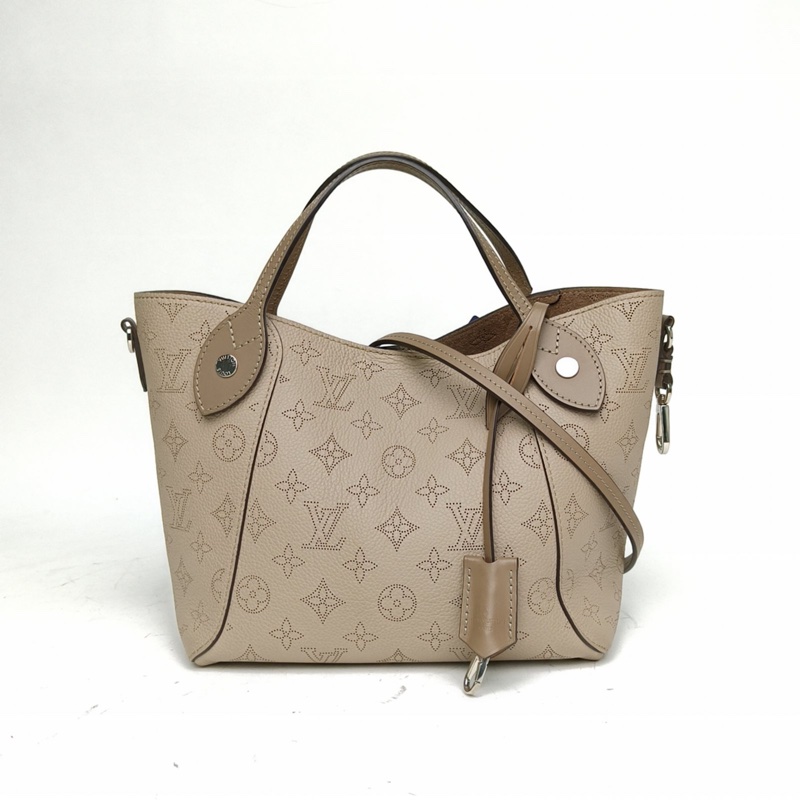 LOUIS VUITTON HINA鏤空LOGO月光女神小號灰色牛皮銀扣晶片-0