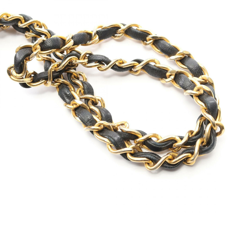 香奈兒全蓋絎縫鏈條斜背單肩包,羊皮材質,黑色,二手,金色五金-12