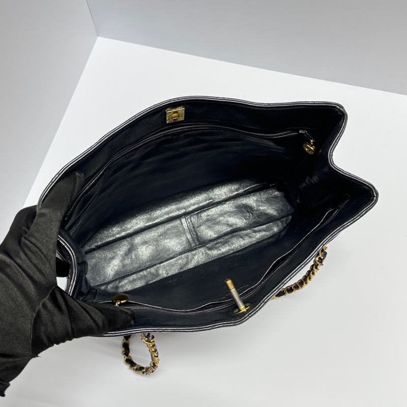 【經典超耐用🐮】 Chanel 黑金 魚子醬牛皮 肩背托特包 （專櫃27.3萬！）-3