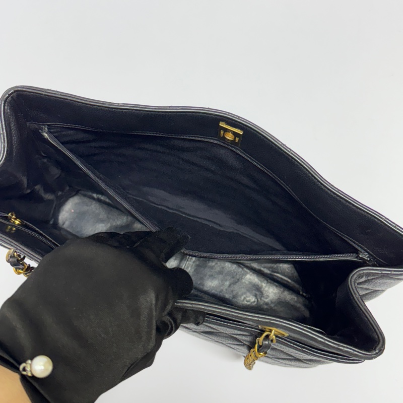 【經典超耐用🐮】 Chanel 黑金 魚子醬牛皮 肩背托特包 （專櫃27.3萬！）-8