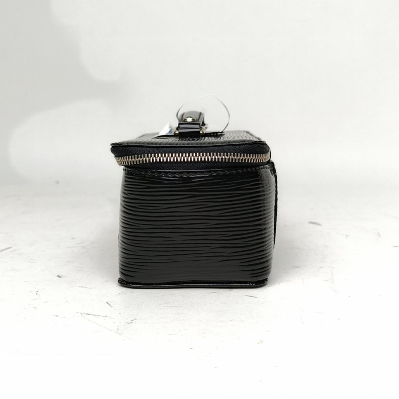 LOUIS VUITTON 黑色EPI水波紋牛皮2015化妝盒-1