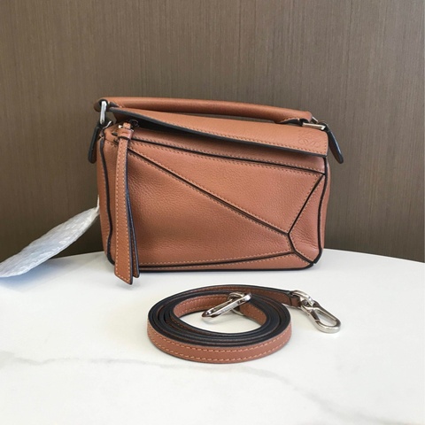 Loewe 羅意威 mini puzzle 幾何包 最美焦糖色