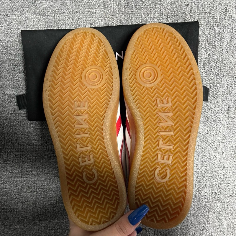 閒置未使用 celine賽琳白紅色皮革低幫系帶板鞋 Size:36 附件：塵袋-3
