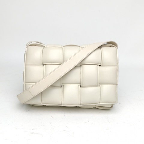 BOTTEGA VENETA CassettePadded加襯中號26白色羊皮