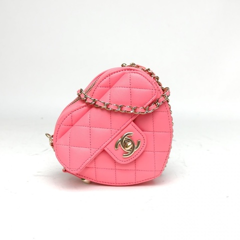 CHANEL 粉色羊皮32開淺金扣22SS桃形愛心斜挎包