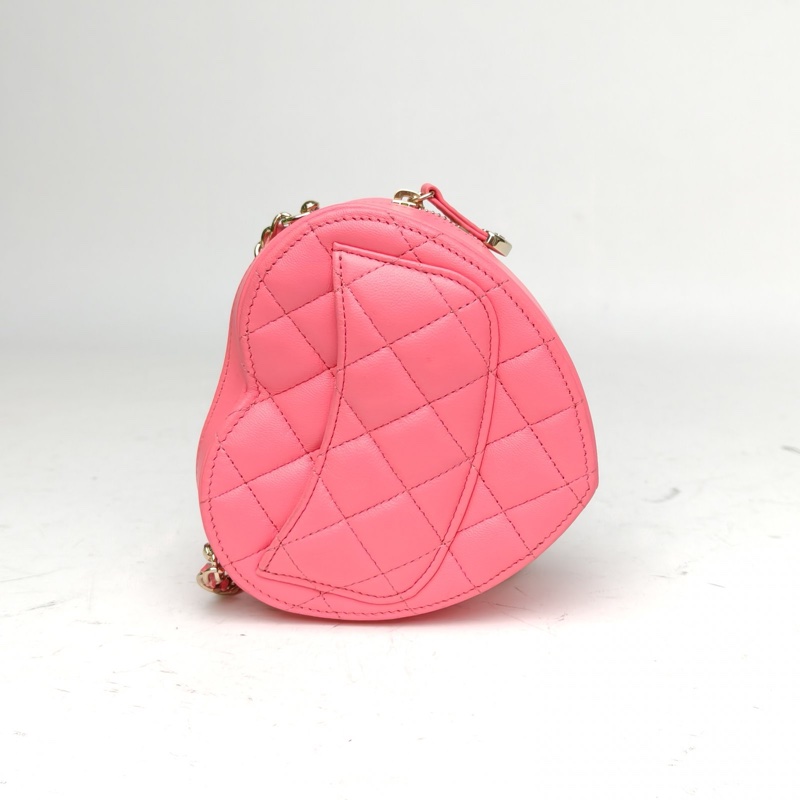 CHANEL 粉色羊皮32開淺金扣22SS桃形愛心斜挎包-2