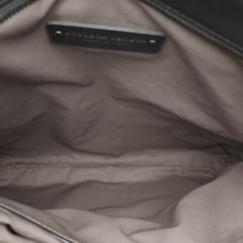 BOTTEGA VENETA 深灰牛皮編織斜挎包-4