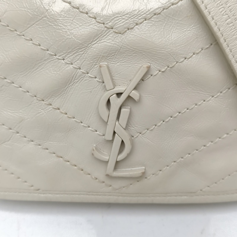 SAINT LAURENT NikiWoc褶皺絎縫米白色牛皮白扣-4