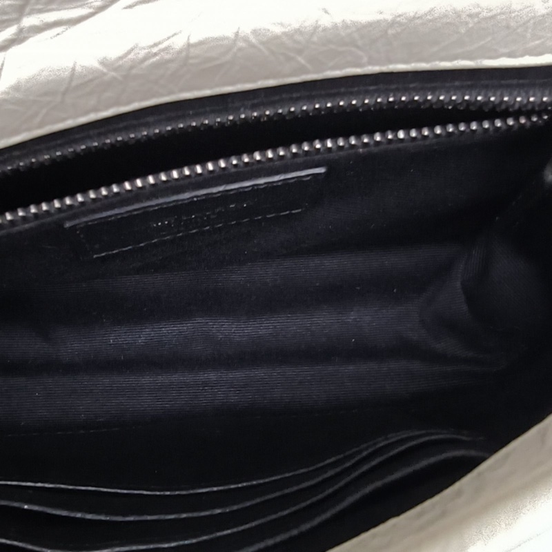 SAINT LAURENT NikiWoc褶皺絎縫米白色牛皮白扣-5