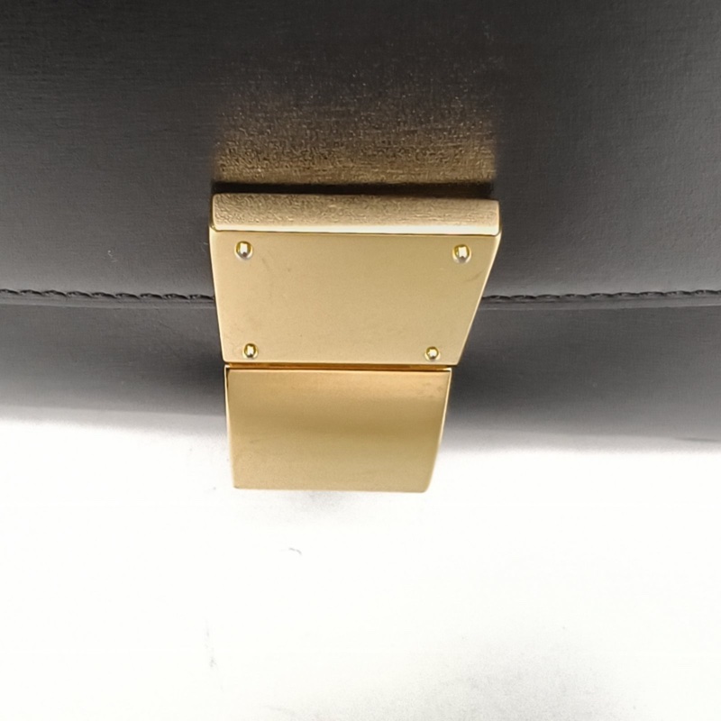 CELINE ClassicBox中號黑色牛皮金扣-4