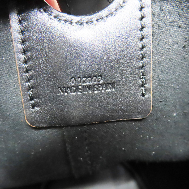 黑色 牛皮 Balloon 水桶包 肩背包【LOEWE 羅威】 326.75AC31-5