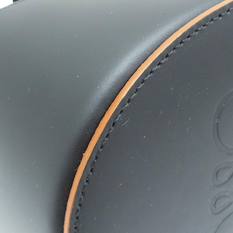 黑色 牛皮 Balloon 水桶包 肩背包【LOEWE 羅威】 326.75AC31-7