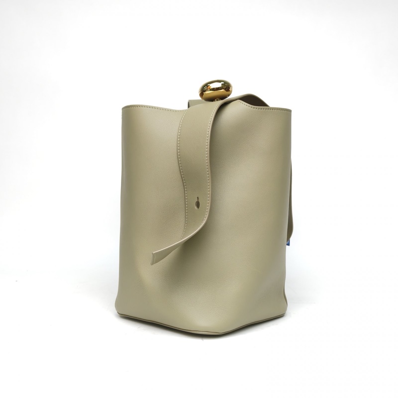 LOEWE 綠色牛皮金扣Pebble水桶bucket-0