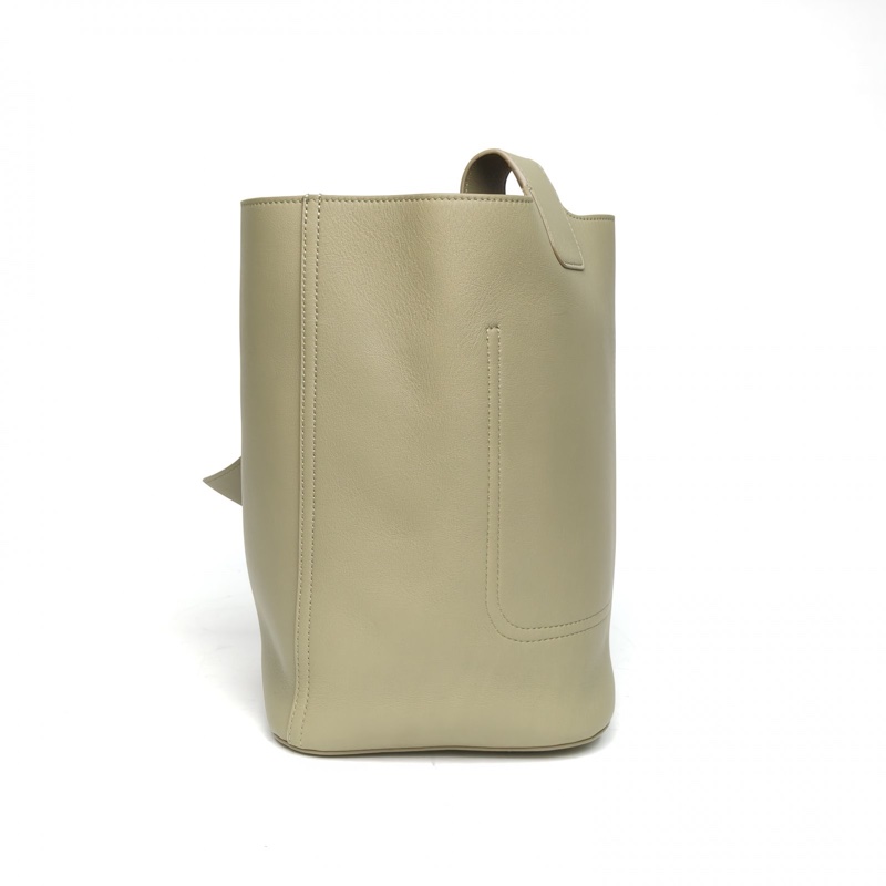 LOEWE 綠色牛皮金扣Pebble水桶bucket-1