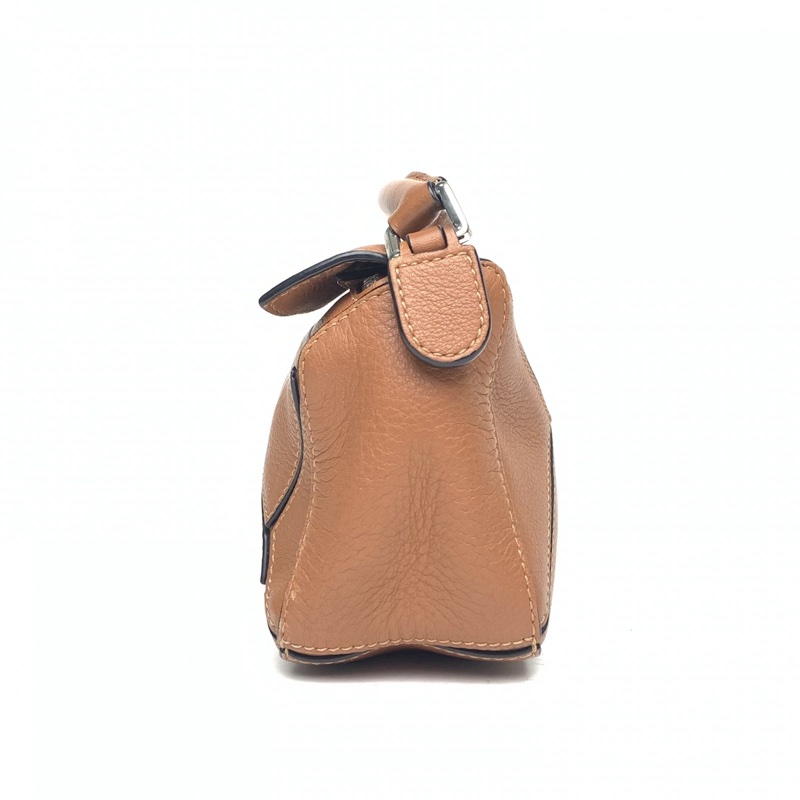 LOEWE Puzzle18幾何包迷你MINI焦糖色牛皮-1