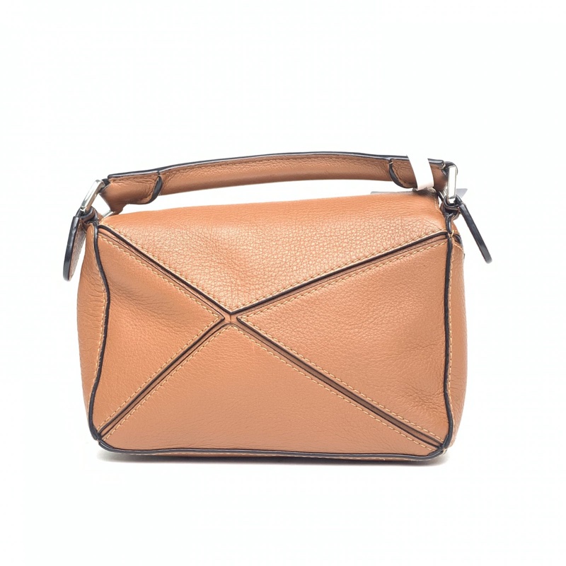 LOEWE Puzzle18幾何包迷你MINI焦糖色牛皮-2