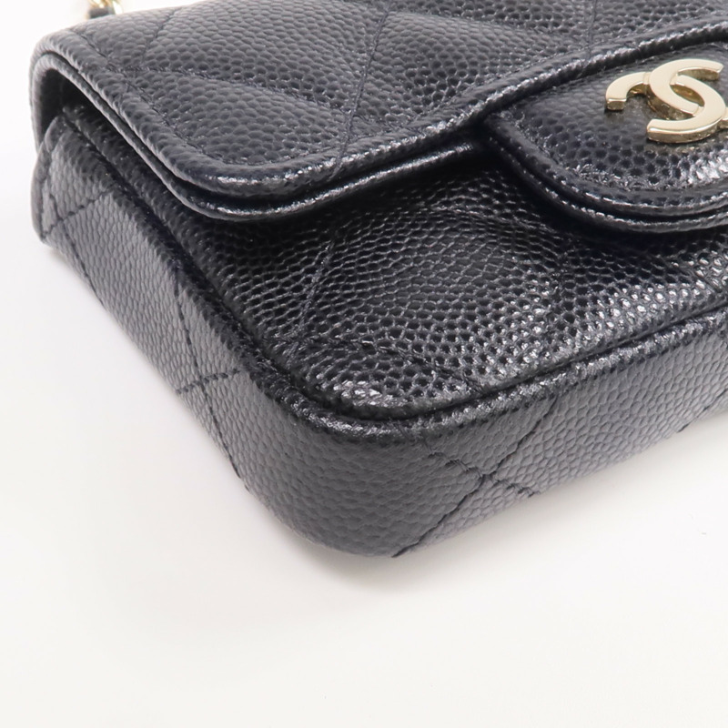 CHANEL 牛皮皮革Belt Bag金扣腰包-6