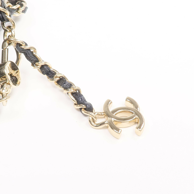 CHANEL 牛皮皮革Belt Bag金扣腰包-15
