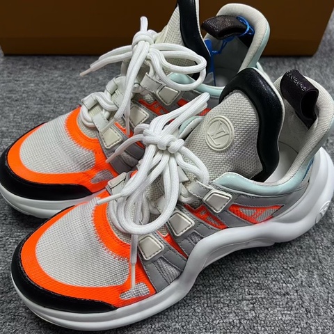 LouisVuitton 路易威登 橙白系帶低幫生活休閒鞋 Size:36.5 成色很新
