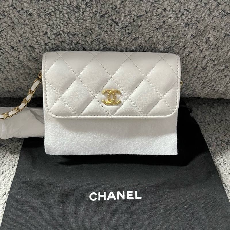 閒置未使用chanel香奈兒經典款白色金扣菱格皮穿鏈鏈條羊皮單肩斜挎包 尺寸:長12.5 高9.5 30開 附件帶塵袋 帶卡-0