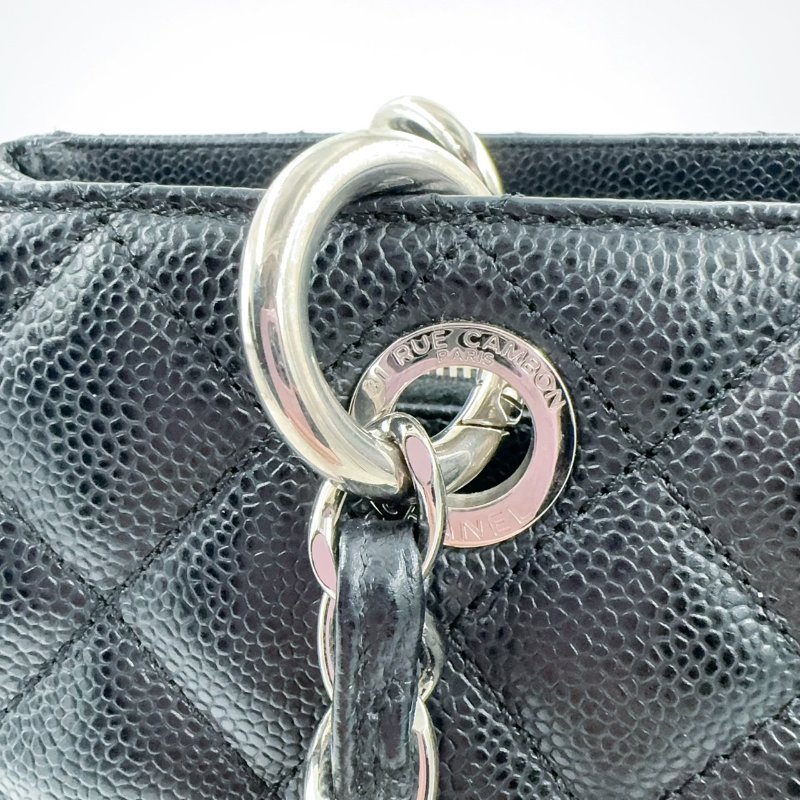 Chanel黑色荔枝牛皮銀釦托特包(稀有商品~~)-16