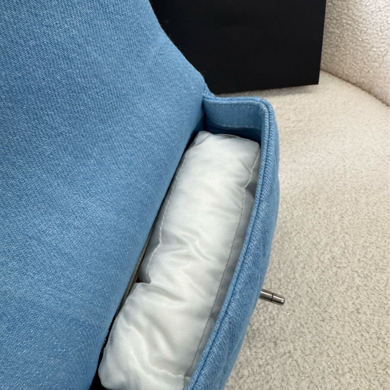 Chanel 愛心銀鏈牛仔方胖-12