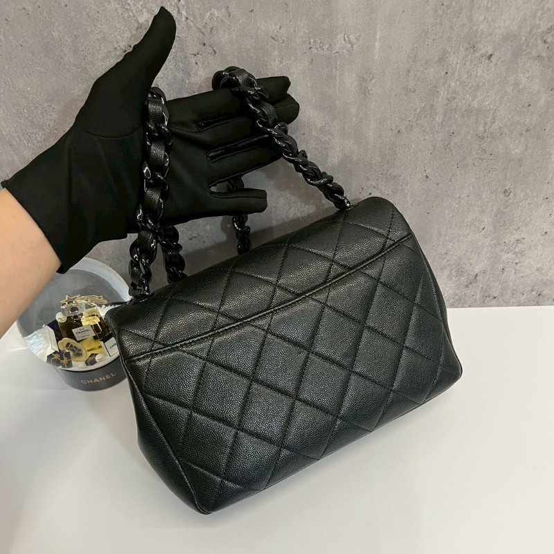 Chanel So Black 口蓋包-1