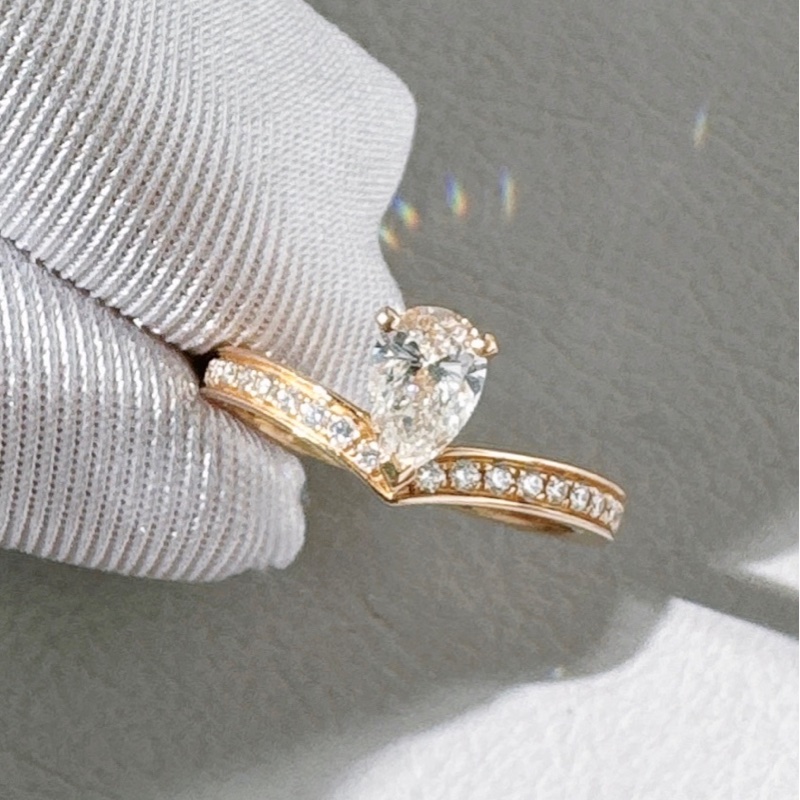 Chaumet尚美 加冕·愛系列 白鷺冠冕 V 字型玫瑰金水滴鑽戒，50號-5